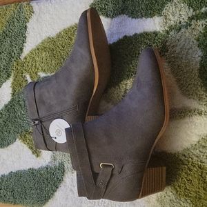 Giant Bernini - 9M - Granite